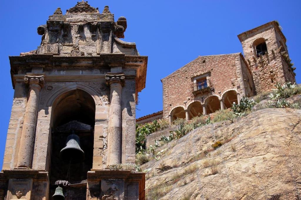 Elegante Appartamento Privato In Palazzo Storico Del XVIII - Pieno Centro Nikosia Exterior foto